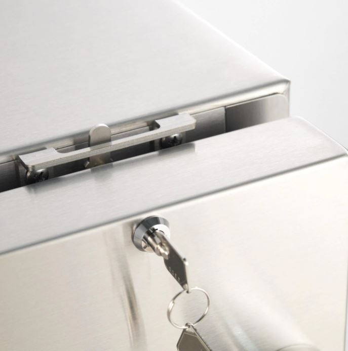 Fire Magic 24-Inch 5.1 Cu. Ft. Right Hinge Outdoor Rated Compact Refrigerator - 3589-DR