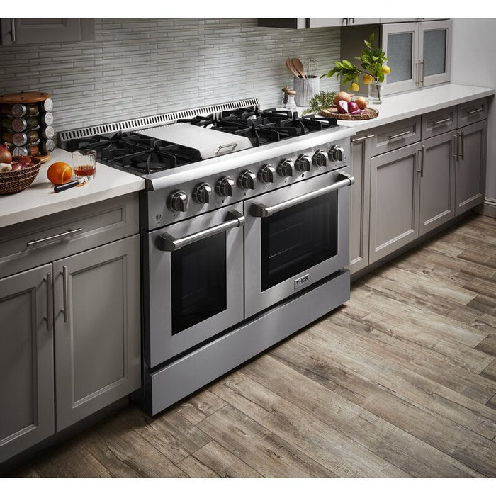 Thor Kitchen 48 in. Natural Gas Burner, Electric Oven 6.7 cu. ft. Range in Stainless Steel, HRD4803U