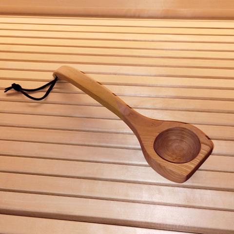 SaunaLife Wooden 1-Gallon Sauna Bucket, Wood Ladle, Thermometer, Hygrometer | Sauna Accessory Package